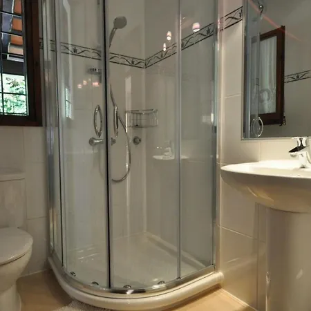 Sleeps 8 With Pool Air Con And Wifi יורט דה מאר