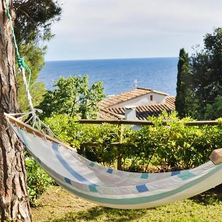 Sleeps 8 With Pool Air Con And Wifi Villa